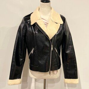 DKNY Black Vegan Leather Biker Moto Jacket Faux Fur Collar & Cuffs (glossy) - S